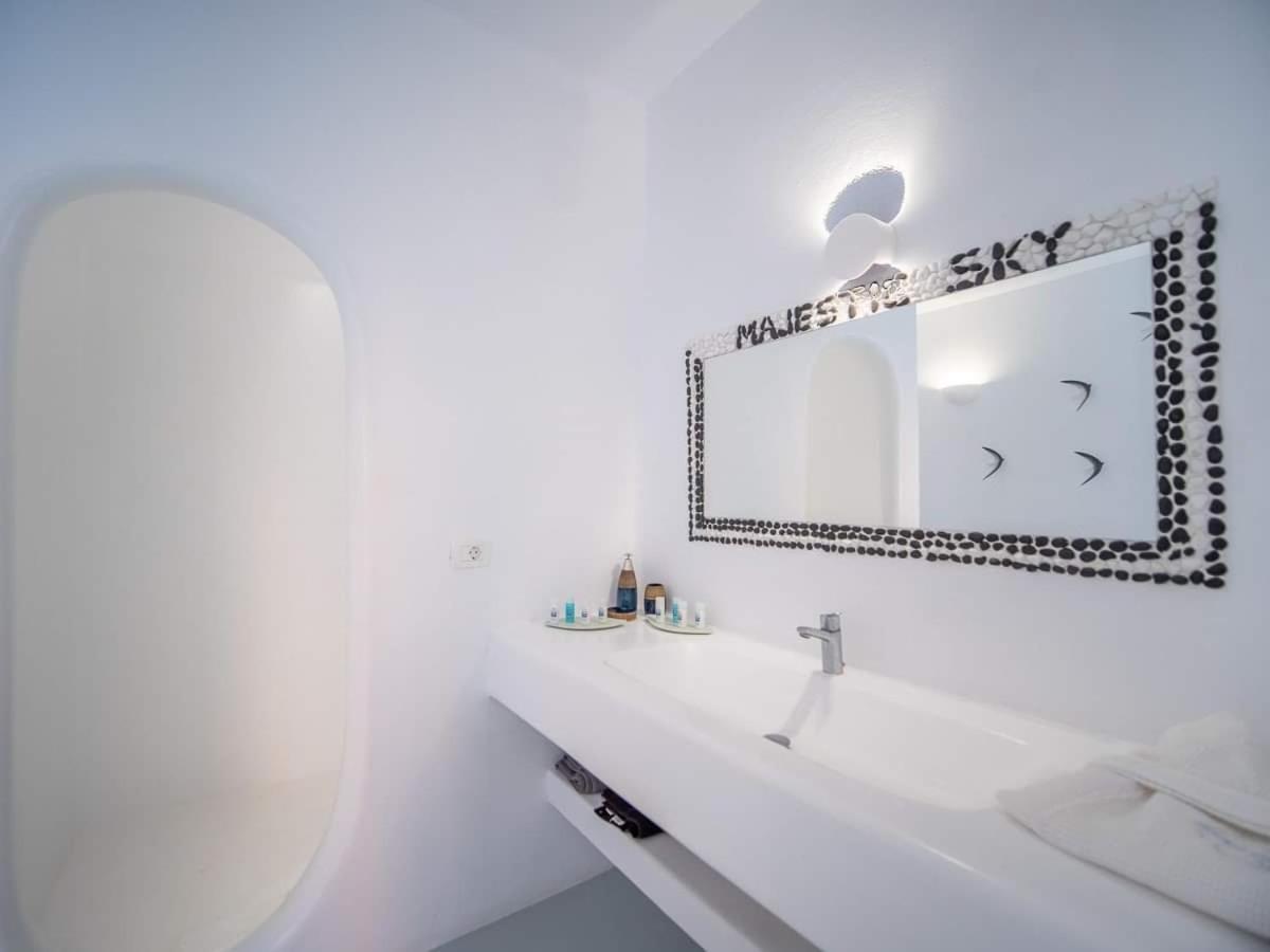 Majestic Sky Luxury Suites Megalochori  Exterior foto